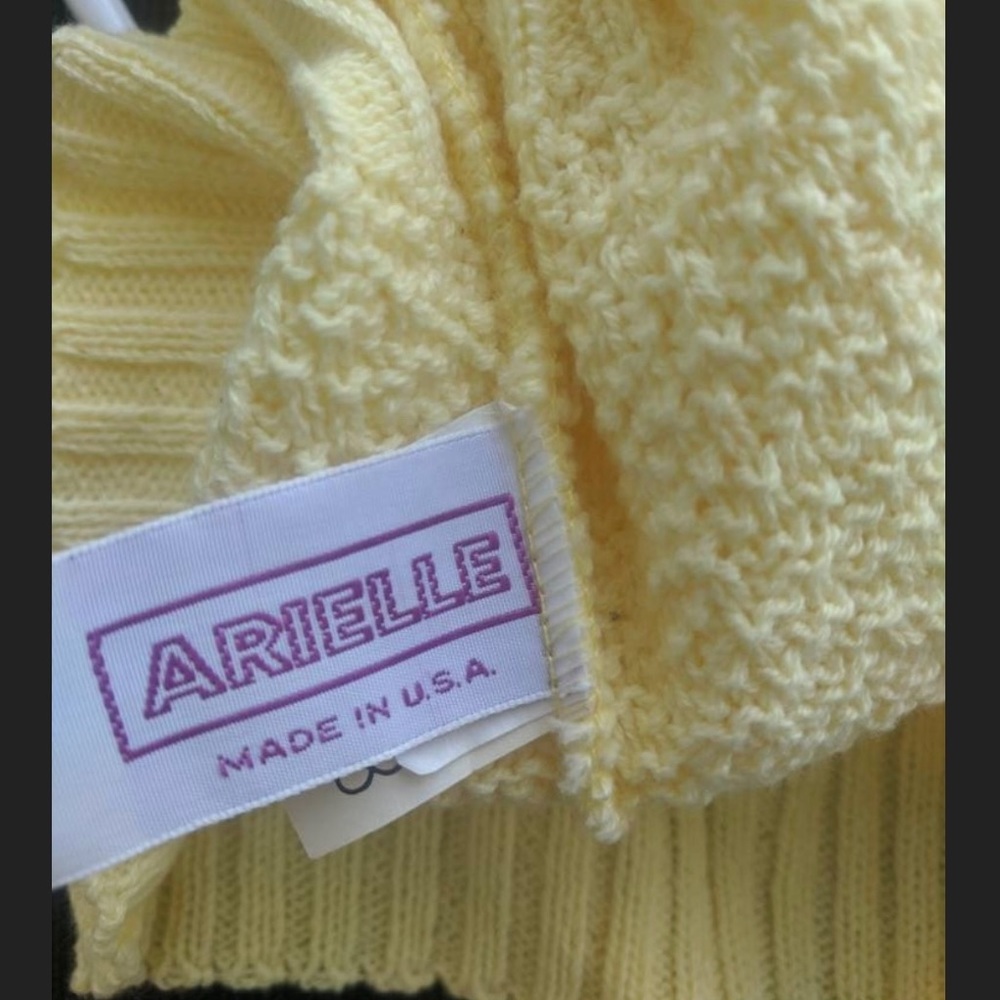 Yellow Summer Knit Sleeveless Sweater Top Vintage S XS New Old Stock - Picture 2 of 4